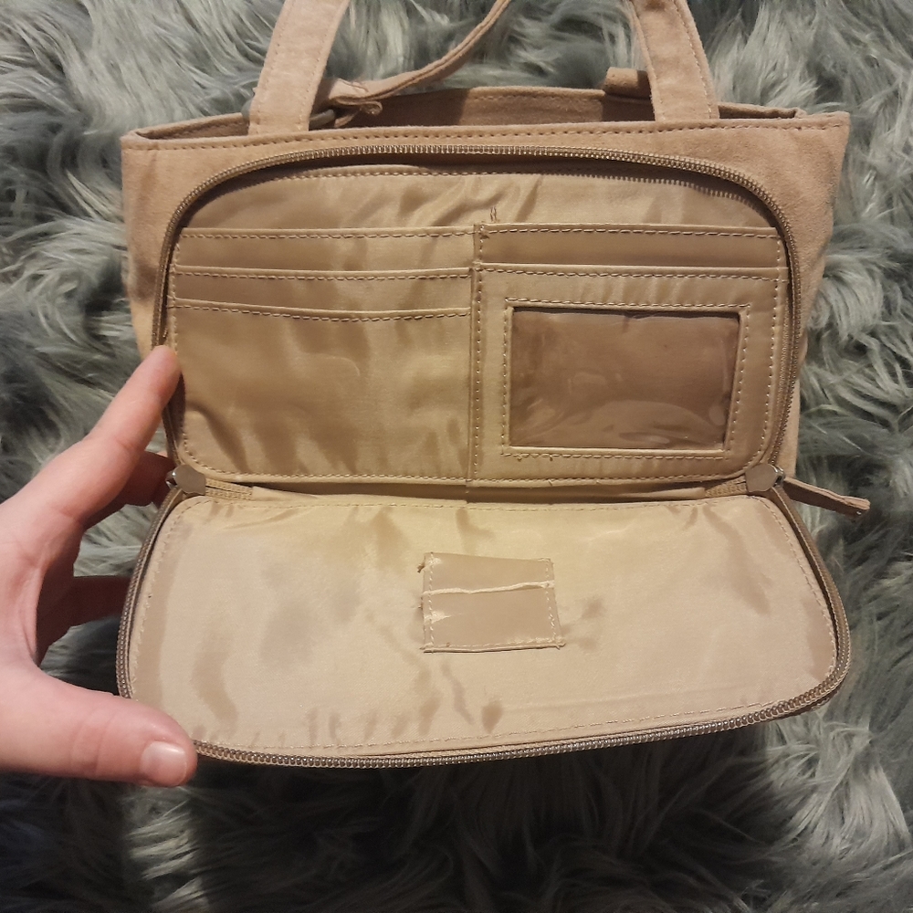 L.E.I Purse - Picture 3 of 4